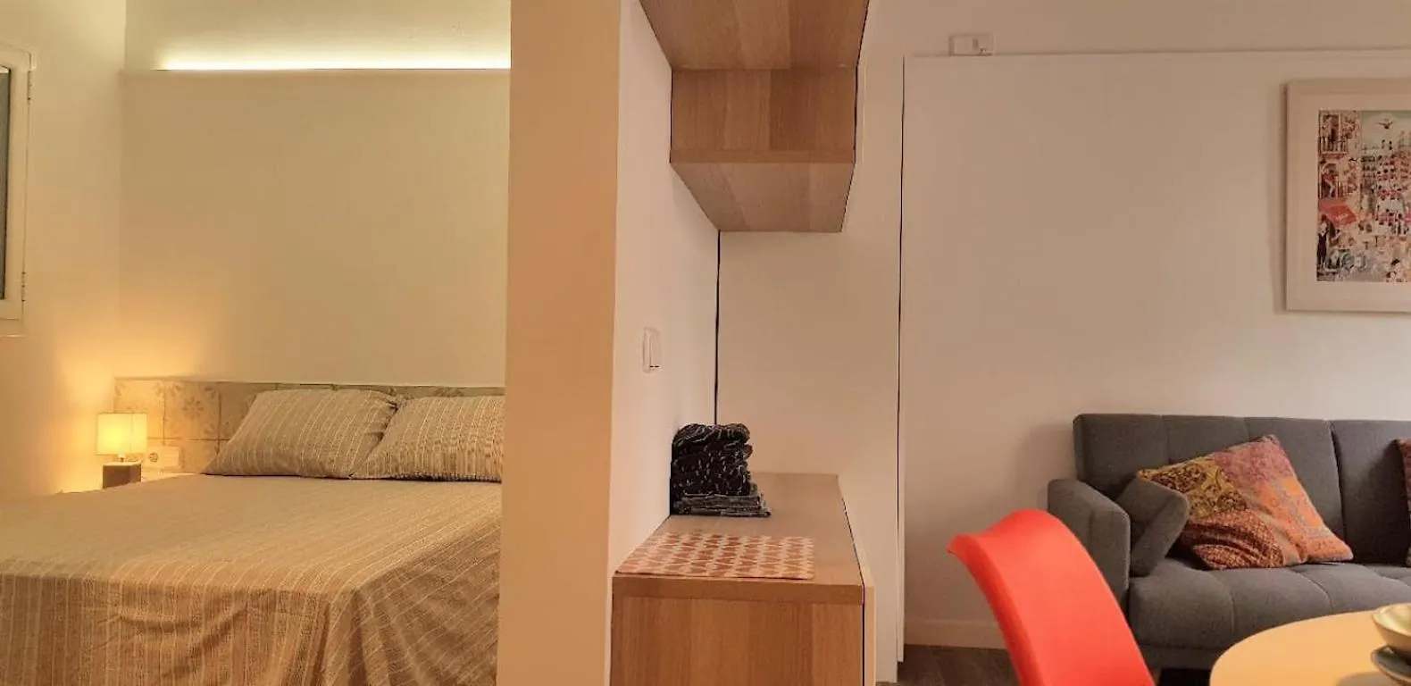 Sant Antoni 4 - Downtown Barcelona. Modern Apartment  Barcelona