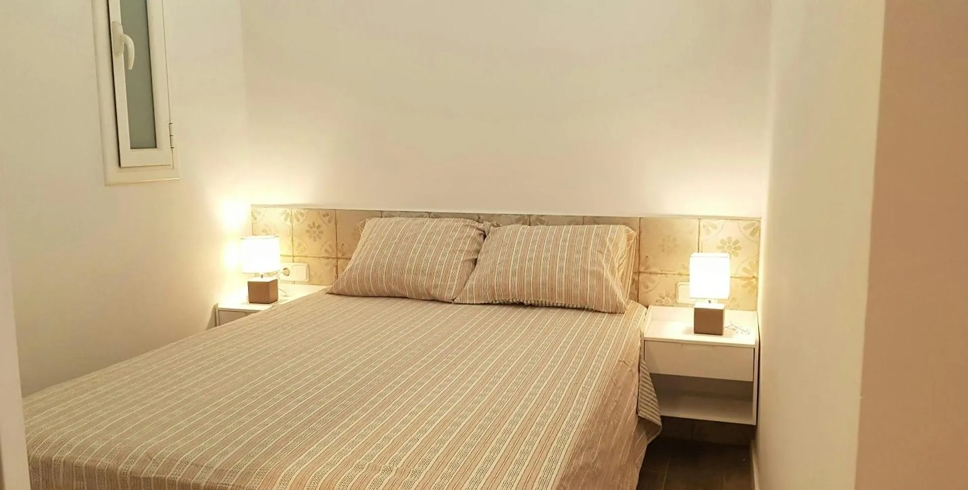 Sant Antoni 4 - Downtown Barcelona. Modern Apartment 0*, Barcelona Spain