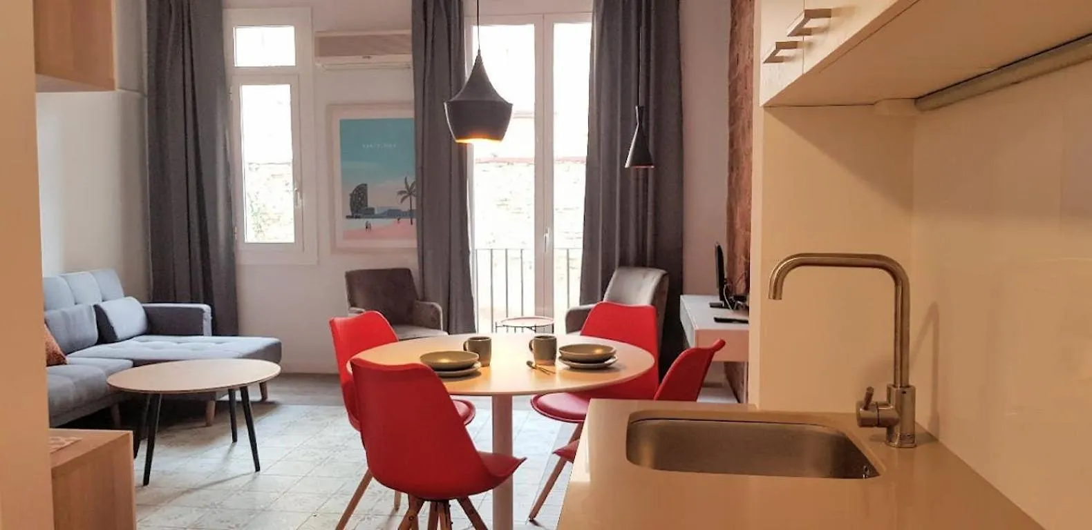 Sant Antoni 4 - Downtown Barcelona. Modern Apartment